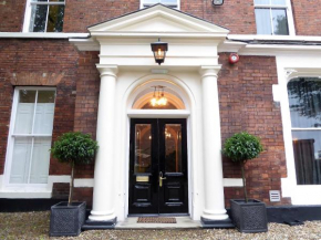 The Thoresby at Claremont Serviced Apartments  Лидс